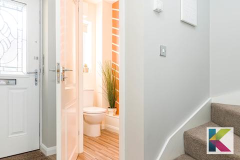 6 Knoll Close, Greenfield, Oldham, OL3 7FJ