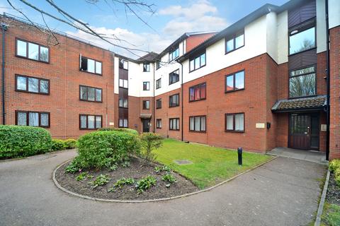 1 bedroom apartment to rent - Sidney Road, Staines upon Thames
