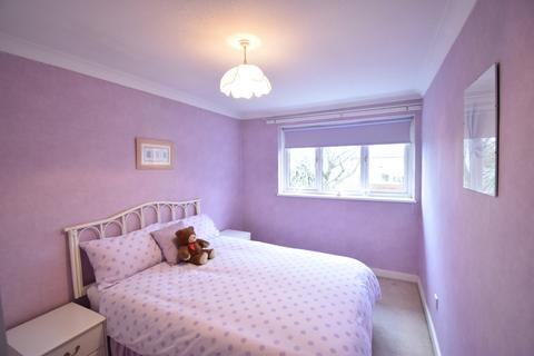 58 Appledore, Bracknell, RG12 8QZ