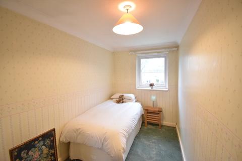 58 Appledore, Bracknell, RG12 8QZ