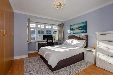 170 Gorseway, Romford, RM7 0SH