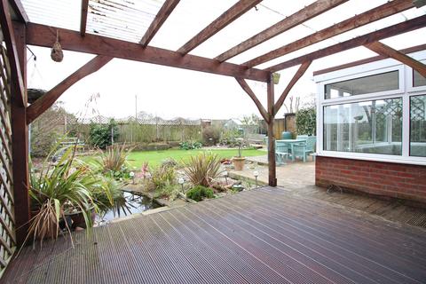 10 Lawn Close, Knapton, North Walsham, NR28 0SD
