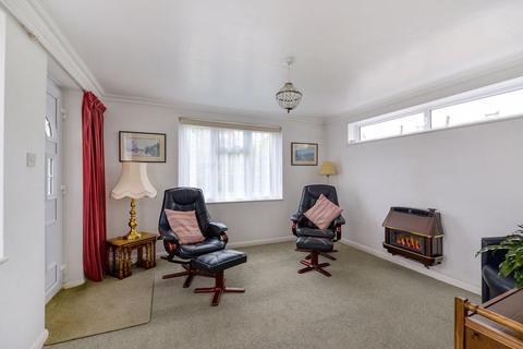 48 Ridgeway Crescent, Tonbridge, TN10 4NR