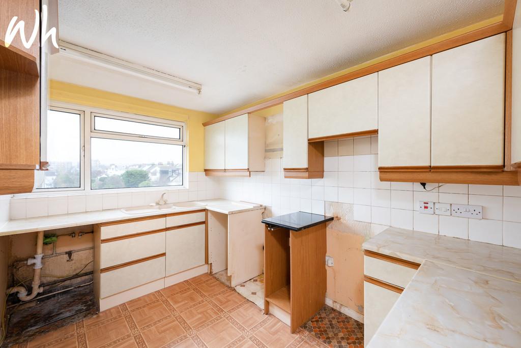 Clarke Court, Walsingham Road, Hove 2 bed flat £275,000