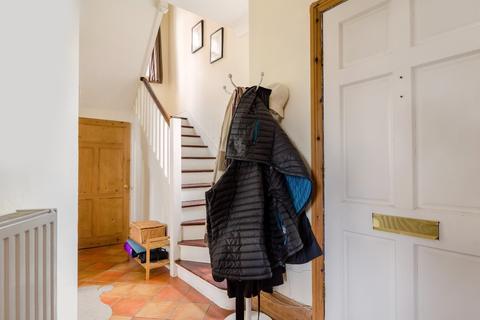 Riverside Cottage Clementhorpe, York, YO23 1AN