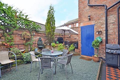 Riverside Cottage Clementhorpe, York, YO23 1AN