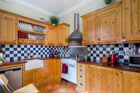 Riverside Cottage Clementhorpe, York, YO23 1AN