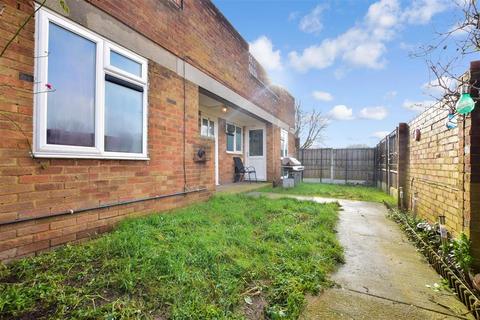 4 Brundish, Basildon, SS13 3ET