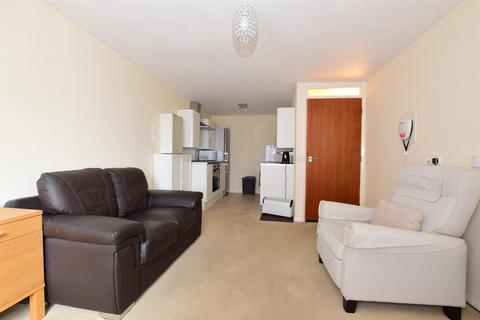 1 bedroom flat for sale - Beach Street, Herne Bay, Kent