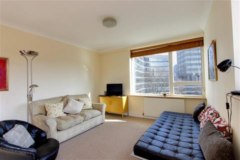 2 bedroom flat to rent, Millbank Court, 24 John Islip Street, Victoria, SW1P