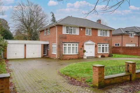 Kingswood Avenue Road, Cobham, KT11 3HW