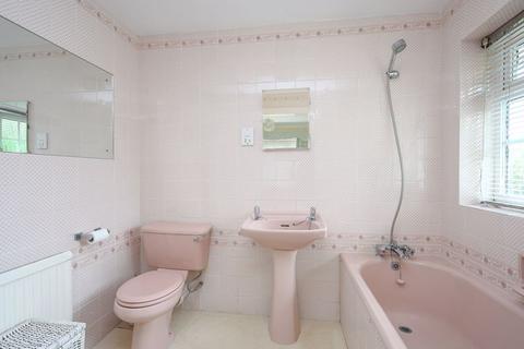 Kingswood Avenue Road, Cobham, KT11 3HW