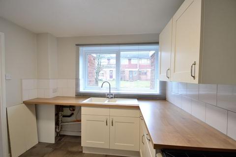 2 bedroom townhouse to rent, 24 Ritchie Close, Moseley, B13 9TA