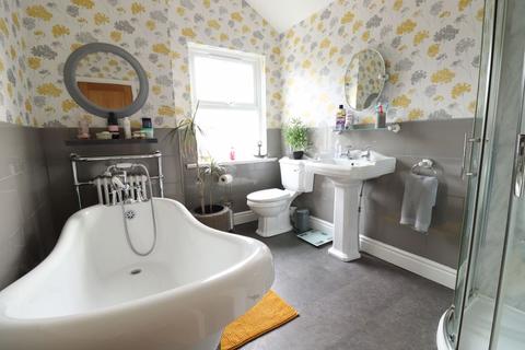 354 Ferry Road, Wirral, CH62 0AT