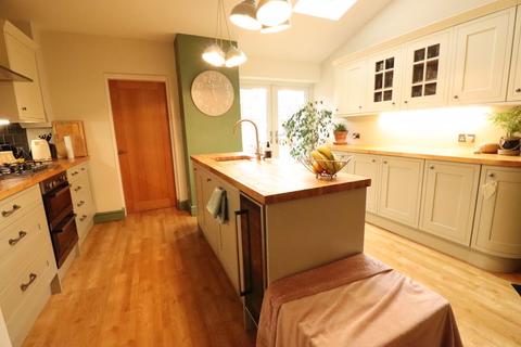 354 Ferry Road, Wirral, CH62 0AT