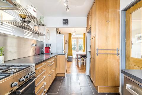 30 Deventer Crescent, London, SE22 8TJ