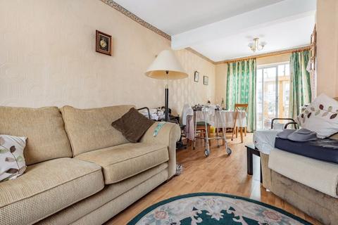 80 Lindsay Road, Worcester Park, KT4 8LE