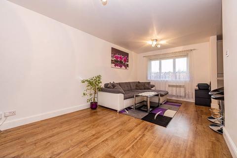 7, Claire Court Springfield Road, Cheshunt, Waltham Cross, EN8 8TD
