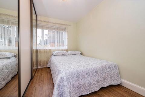 7, Claire Court Springfield Road, Cheshunt, Waltham Cross, EN8 8TD
