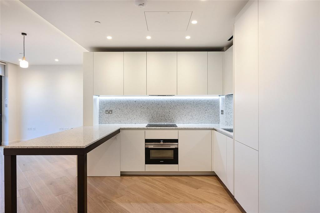 Apartment in White City - View 4