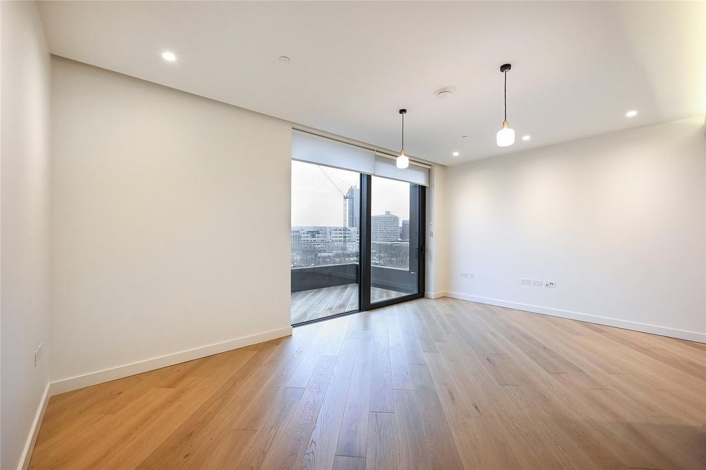 Apartment in White City - View 5