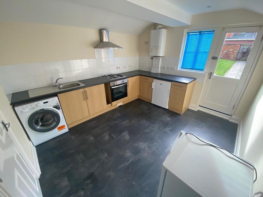 Stratford Road, Wolverton, Milton... 2 bed to rent £950