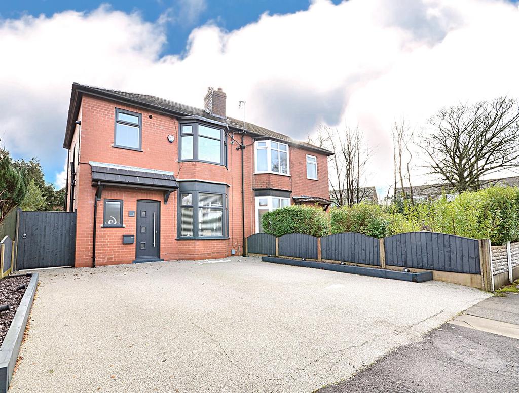 Dryburgh Avenue, Astley Bridge... 3 bed semidetached house £199,950