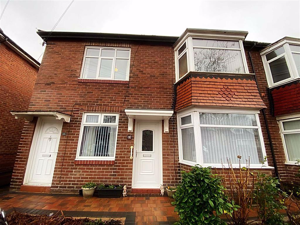 Queen Alexandra Road West, North... 2 bed apartment £125,000