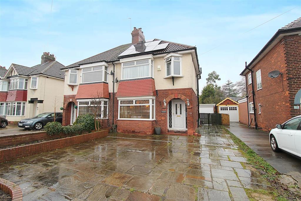 Station Road, Hessle 3 bed semidetached house £220,000