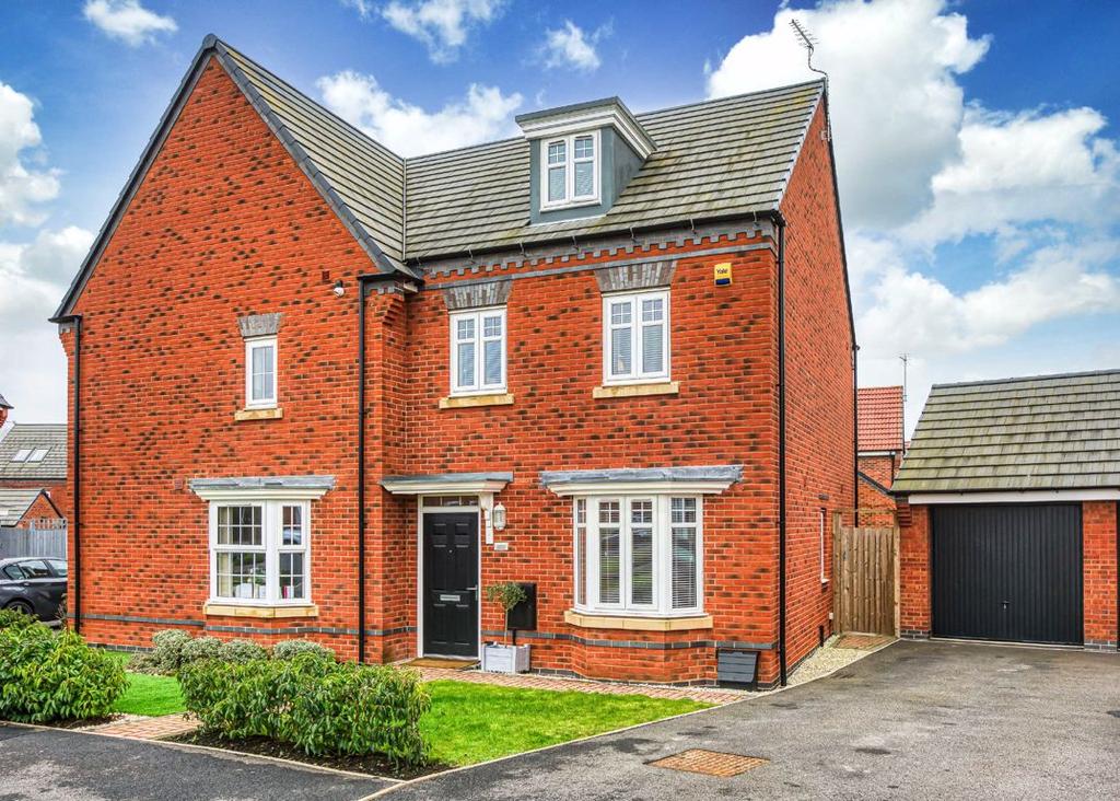 5, Ashwood Crescent, Baggeridge Village, Dudley, South Staffordshire