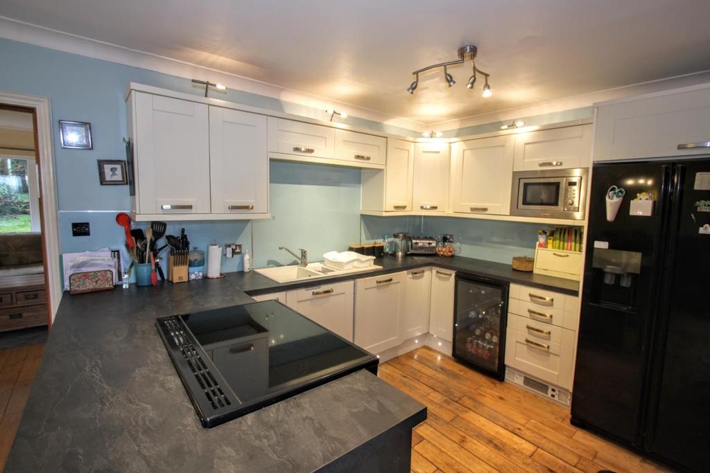 Open plan kitchen/diner