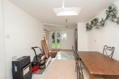 18 Lower Gravel Road, Bromley, BR2 8LT