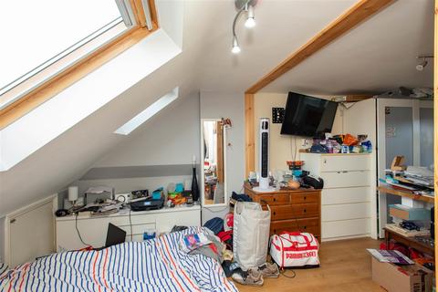 18 Lower Gravel Road, Bromley, BR2 8LT