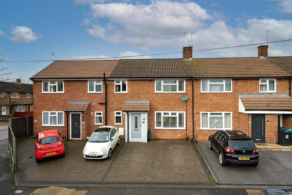 Turners Hill, Hemel Hempstead 3 bed terraced house £420,000