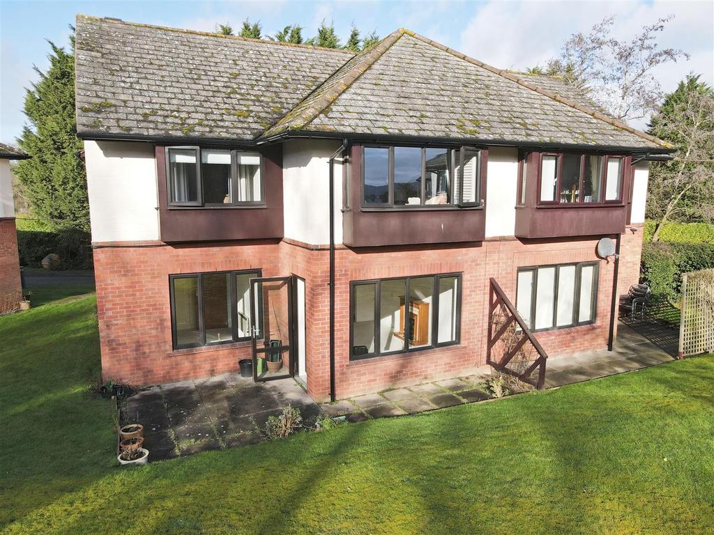 The Mount, Simpson, Milton Keynes 2 bed £175,000