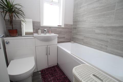 21 Leafield Avenue, Bradford, BD2 3SE