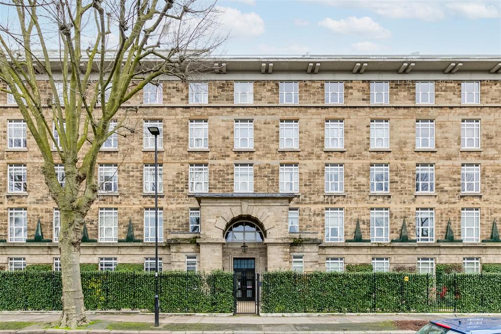 Bromyard Avenue, London, W3 Studio £200,000