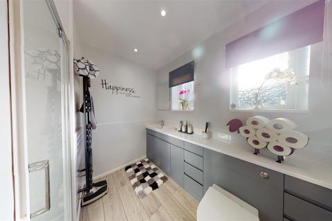 4 Strode Park Road, Herne Bay, CT6 7JG