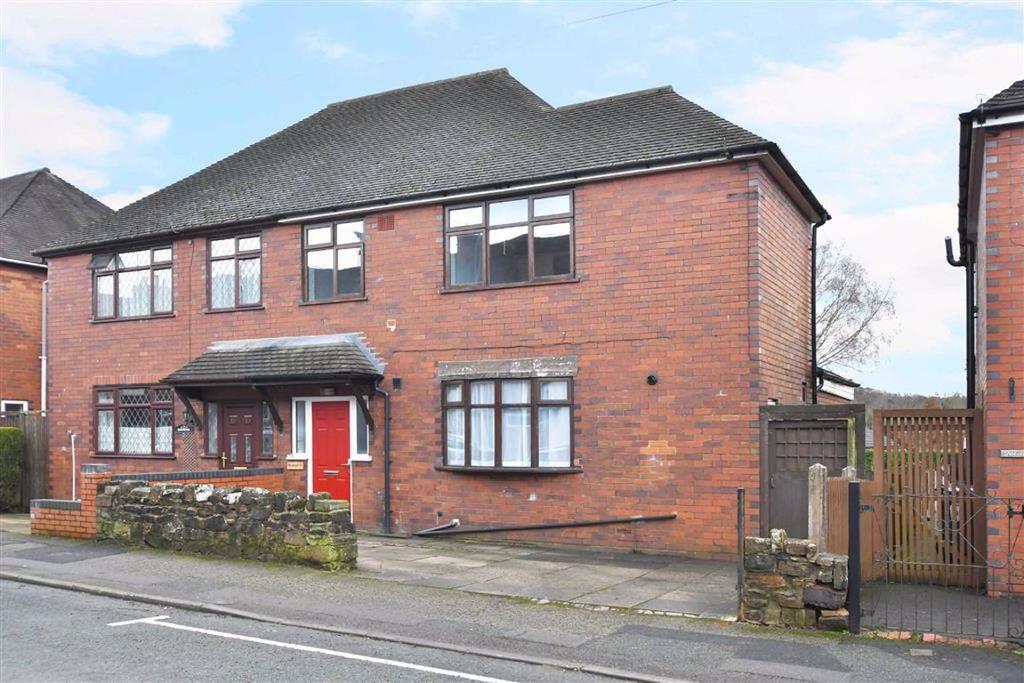 Ball Haye Road, Leek 3 bed semidetached house £169,950