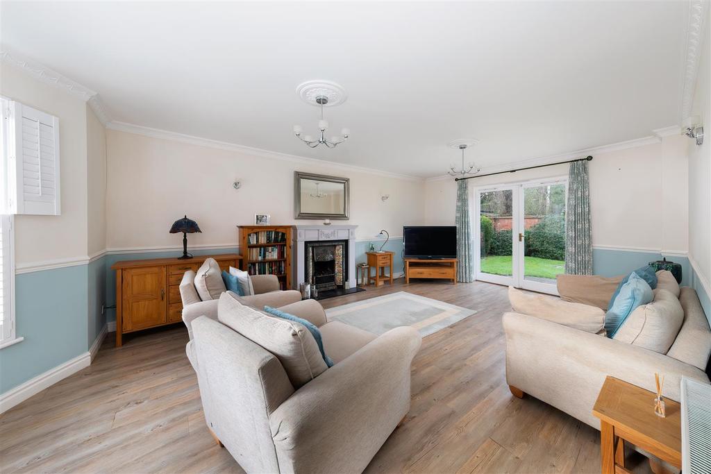 Park Road, Leamington Spa 5 bed detached house £965,000