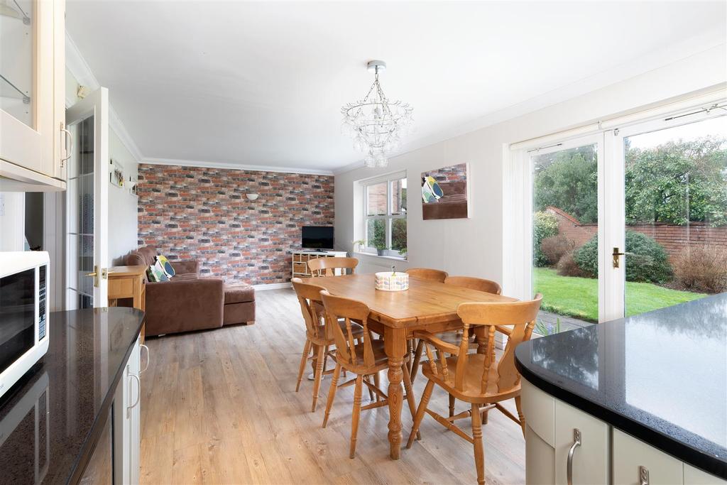 Park Road, Leamington Spa 5 bed detached house £965,000
