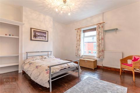 197 Denton Lane, Chadderton, Oldham, OL9 9DQ