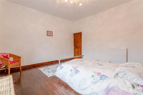 197 Denton Lane, Chadderton, Oldham, OL9 9DQ