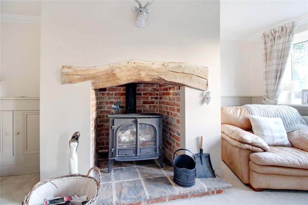 Grove Avenue, New Costessey, Norwich, Norfolk, NR5 5 bed detached house