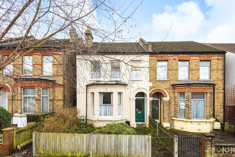 16 Melvin Road, London, SE20 8EU