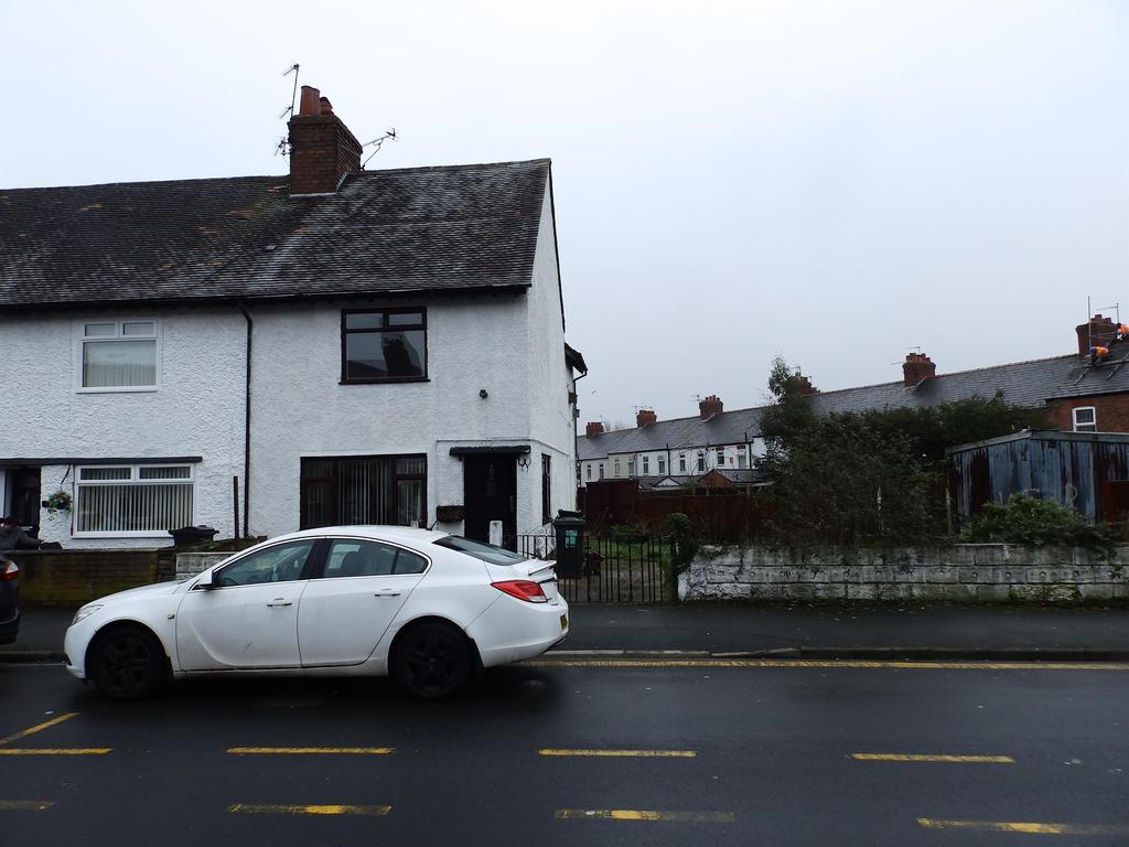 Heathfield Road, Ellesmere Port, CH65 8DH 2 bed end of terrace house £87,000