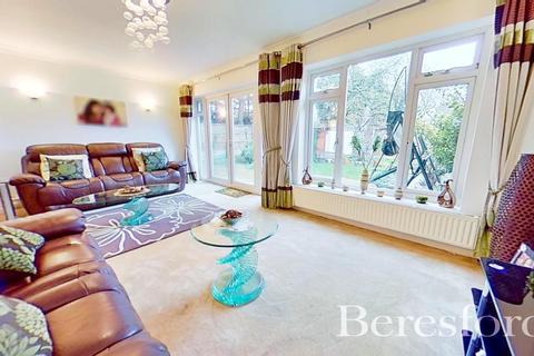 1 Farnes Drive, Romford, RM2 6NS