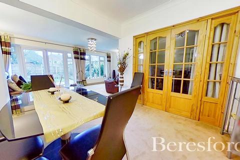 1 Farnes Drive, Romford, RM2 6NS