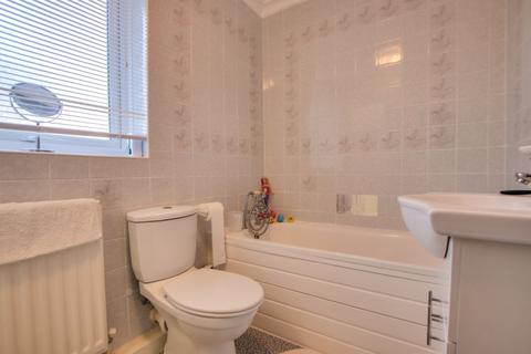 119 Bramley Crescent, Southampton, SO19 9LG