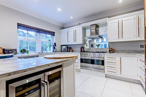 Treetops Knowle Grove, Virginia Water, GU25 4JB